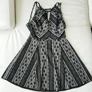 Free People gorgeous little black n white dress
